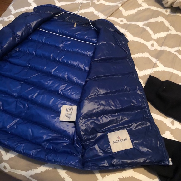 Selling Real Moncler Vest - Picture 3 of 4